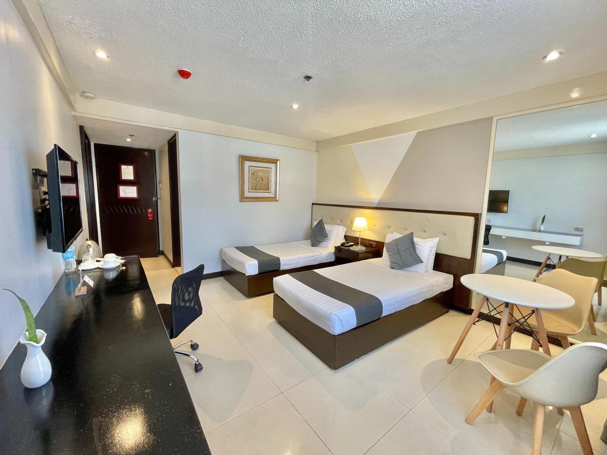 The Vip Hotel Cagayan de Oro Exterior photo